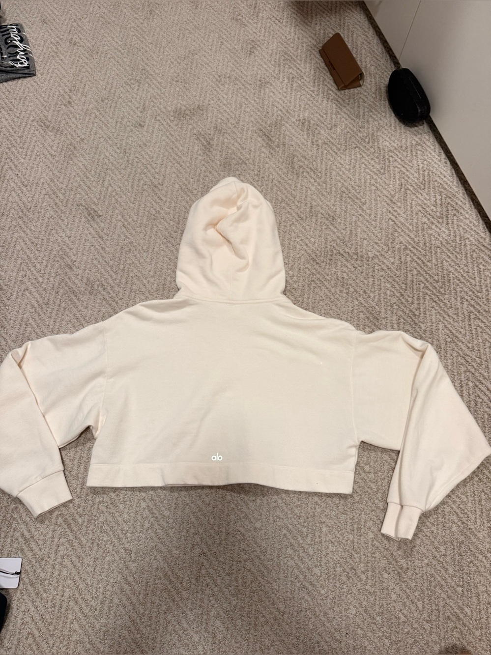 Alo Yoga Ivory Cropped Oversized Hoodie